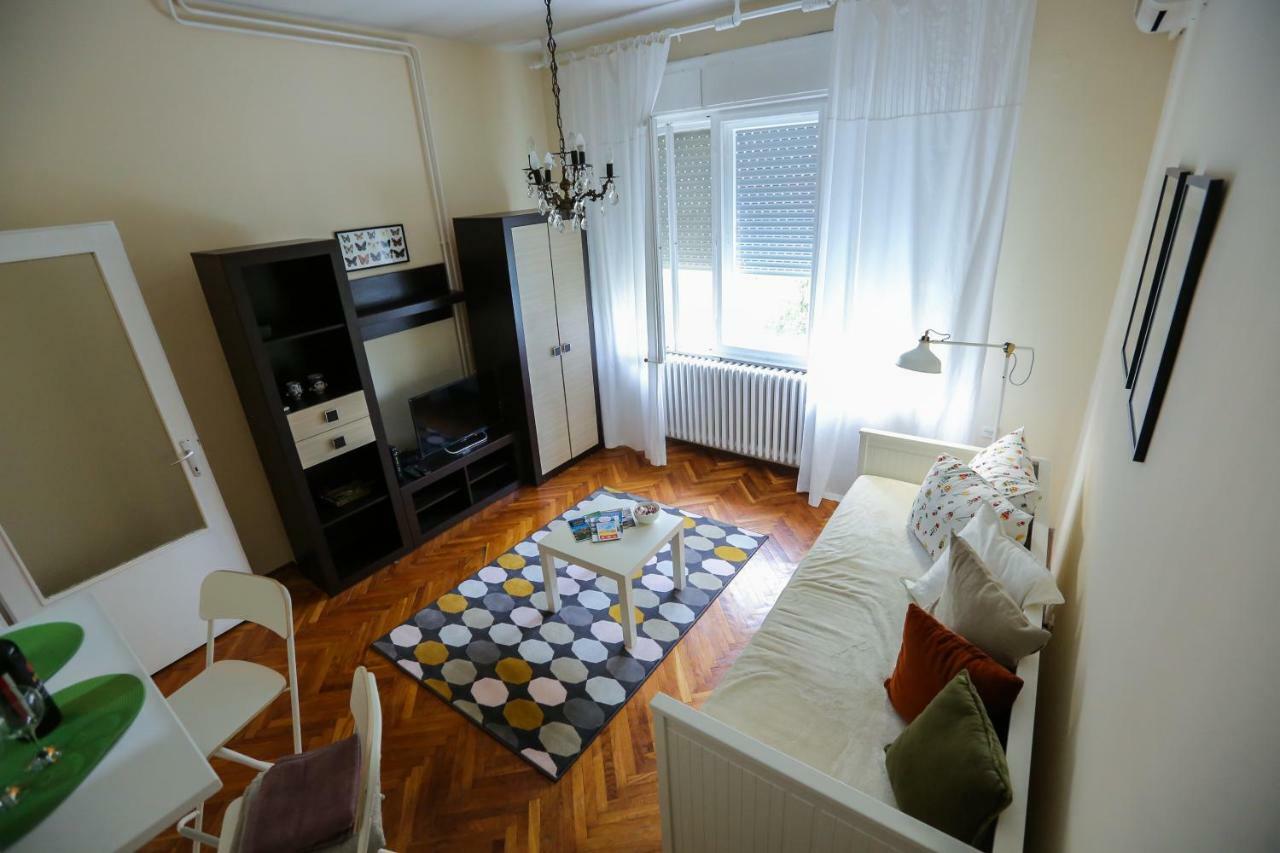 Studio Jasna Novi Sad Exteriör bild